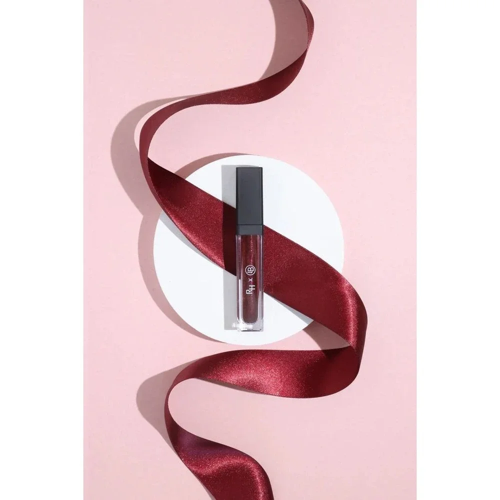 REALHER Long-Lasting Lip Gloss Kit 6 Piece Set Nudes Pinks Reds New in Box